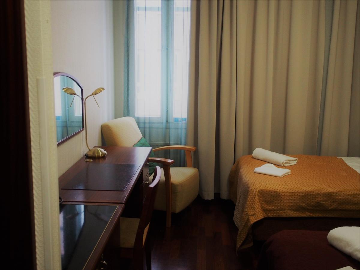 Kesaehotelli Aurora Hotel